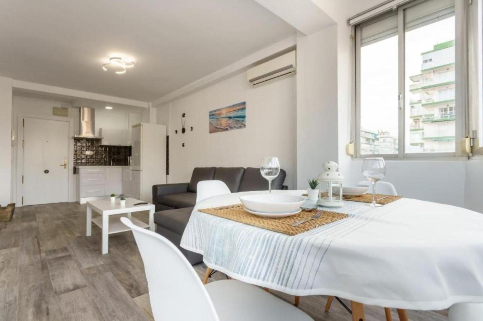 Plazamar Centro Apto 1 Dorm 3 Huesped Playa Wifi Torre Del Mar Eksteriør bilde